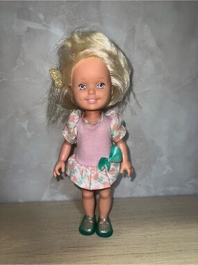 Vintage 1987 Playskool Dolly Surprise Doll 14” Blonde Original Outfit